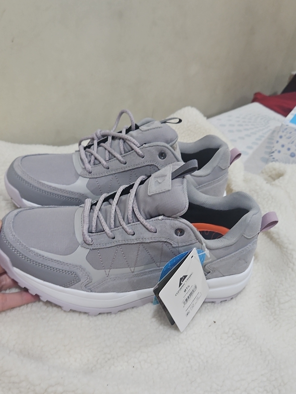 Women Lightweight Gray Athletic Sneakers, Water Proof Sz 9.5